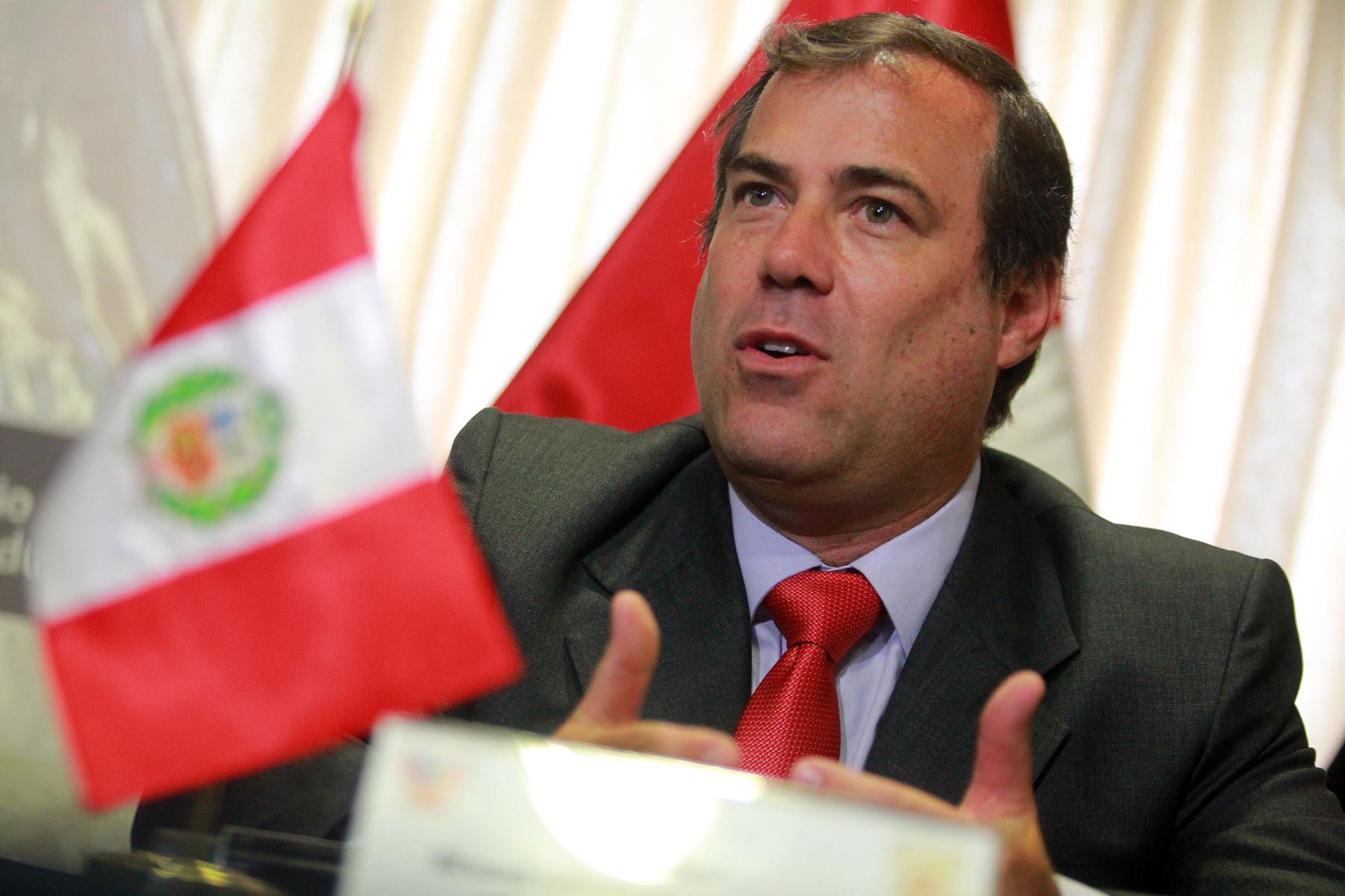 Ministro Giuffra respalda  gabinete de reconciliación