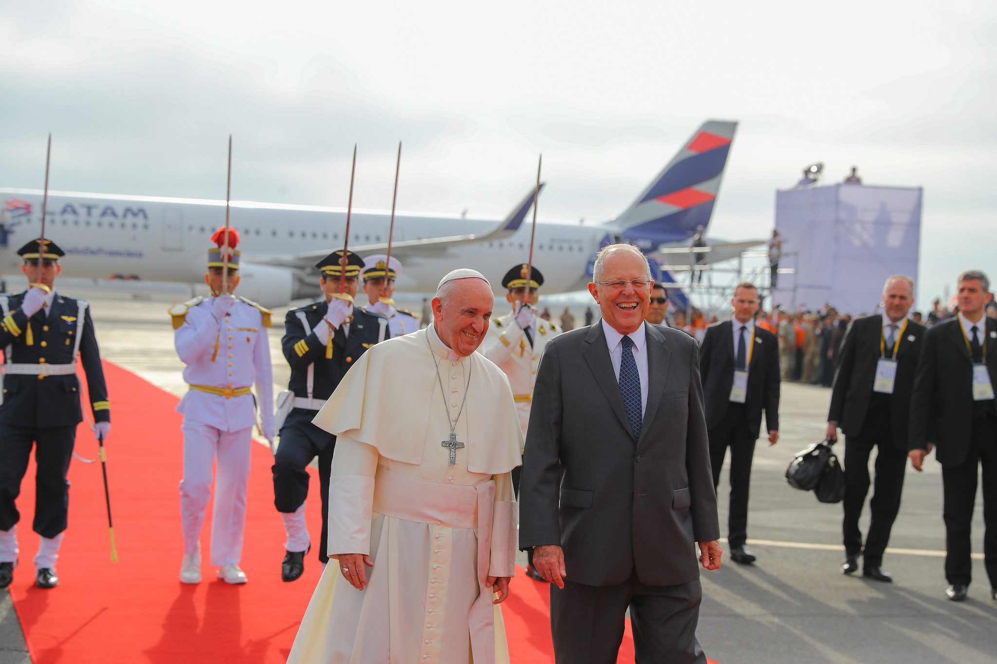 Kuczynski: “Recibimos con alegría y devoción al Papa Francisco, amigo del Perú”