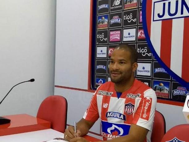 El ‘Mudo’ Rodríguez estampa su firma con el Junior de Barranquilla