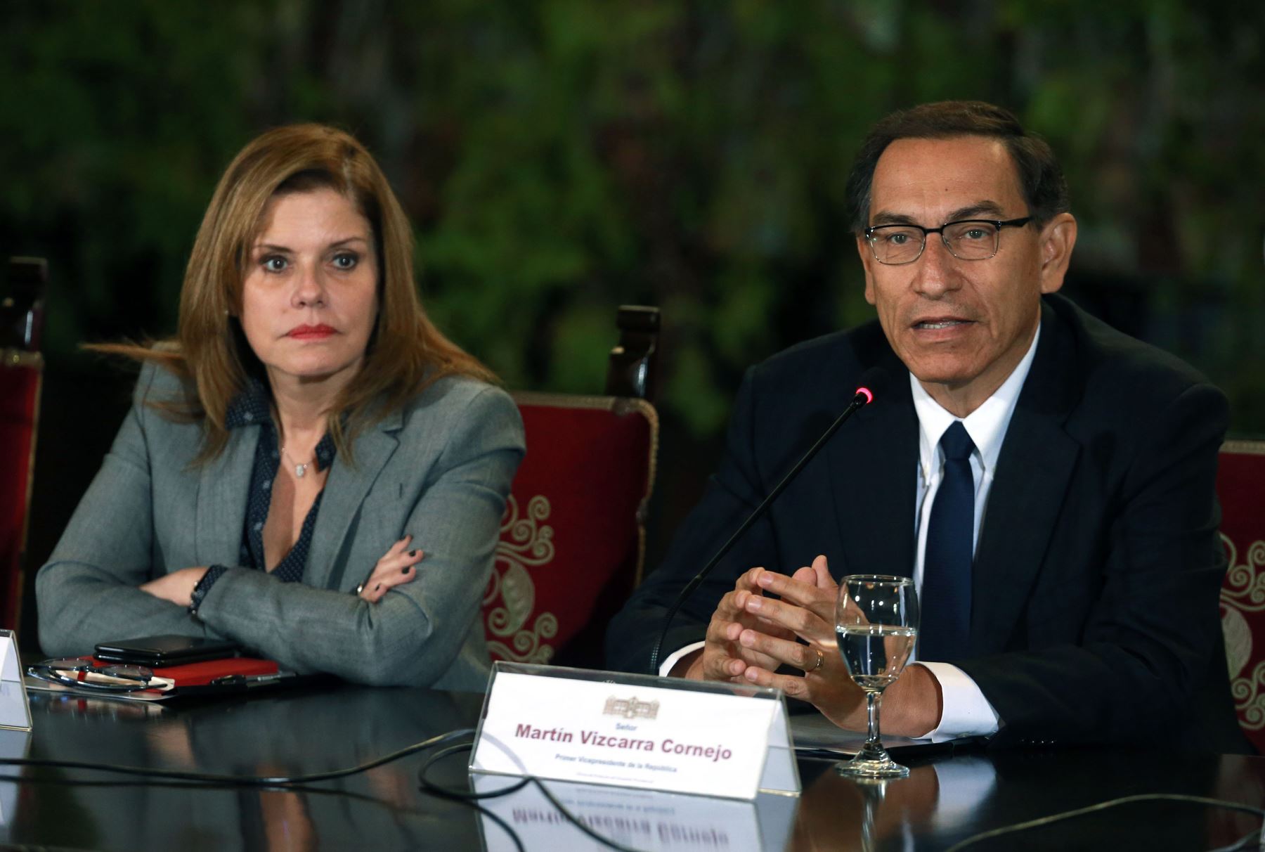 Mercedes Aráoz quería que Vizcarra no acepte ser presidente