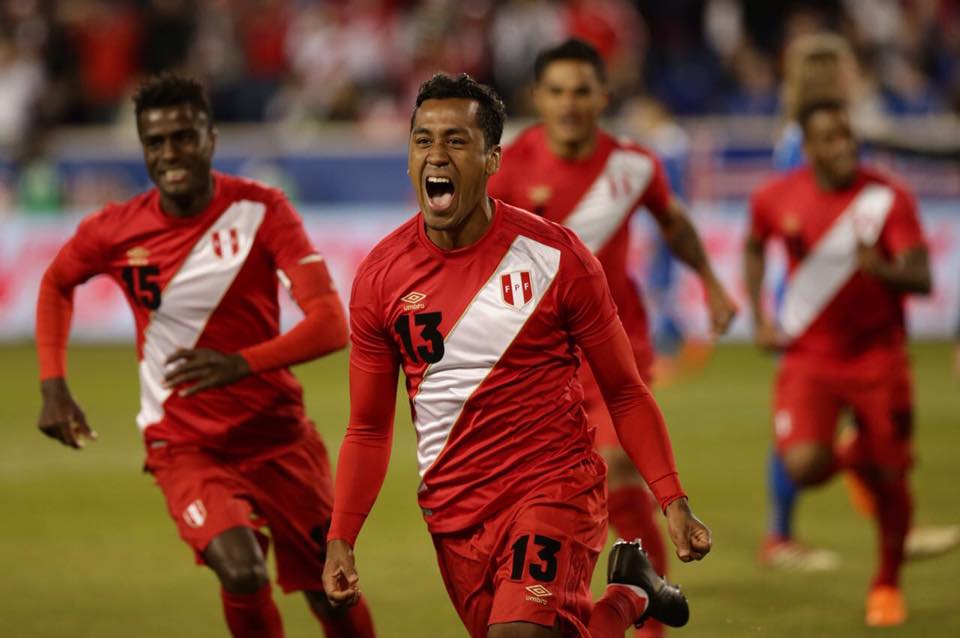La selección peruana  derrotó 3-1 a Islandia