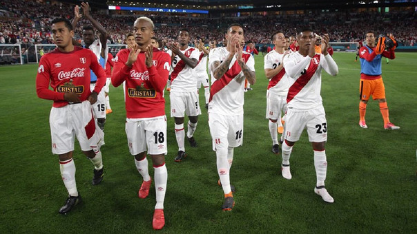 Siete peruanos entre los futbolistas más importantes del mundo