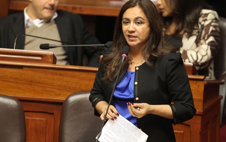 Espinoza: “Villanueva sabe que tiene que evitar el ruido político”