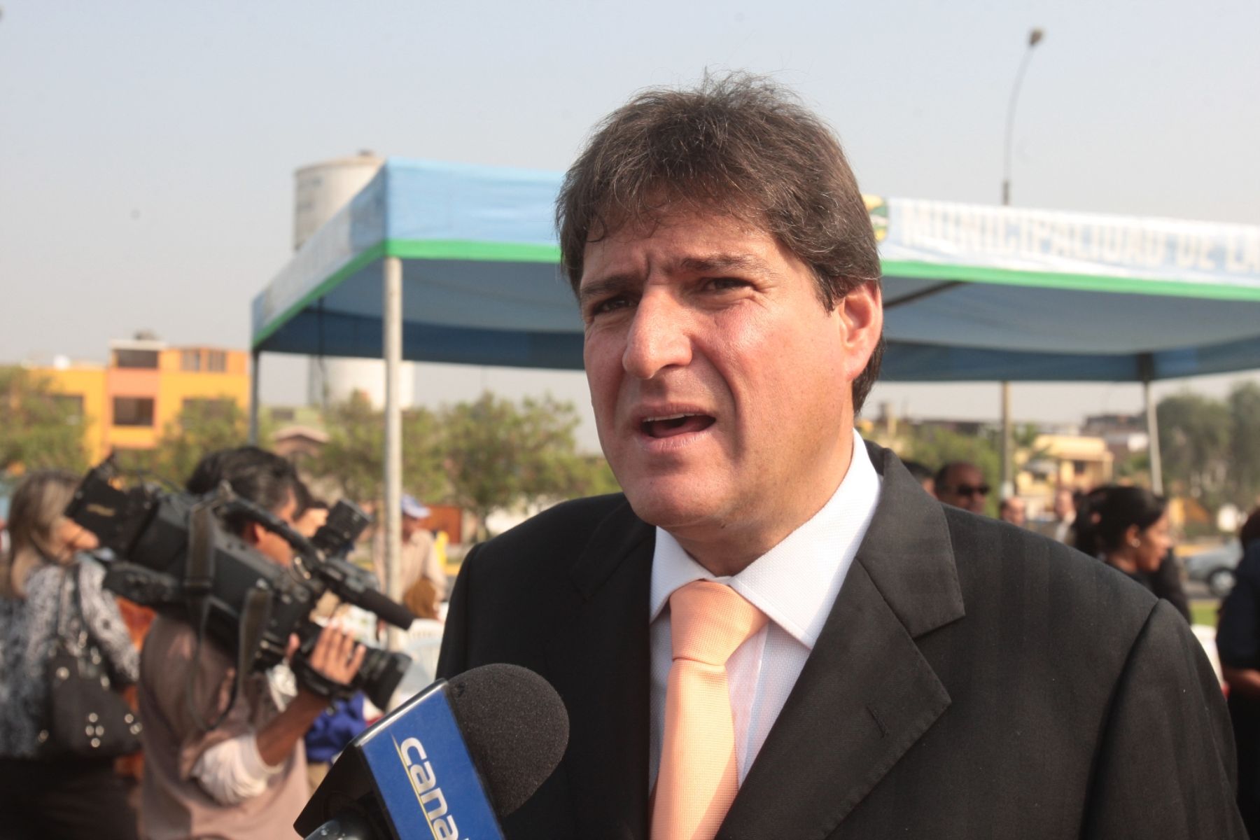 Fiscalía acusa a alcalde de La Molina por favorecer a constructoras