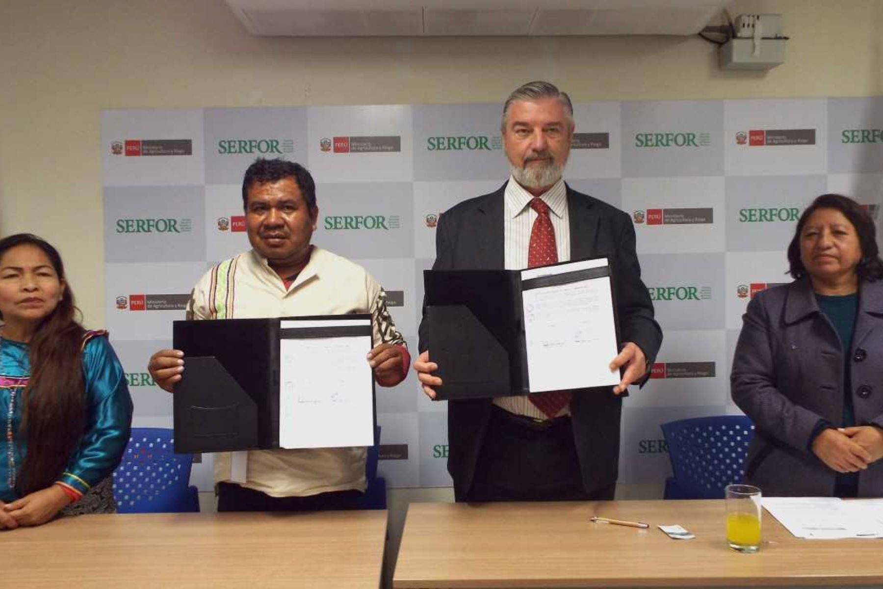 Minagri firmó acuerdo con organización indígena amazónica para valorar recursos forestales