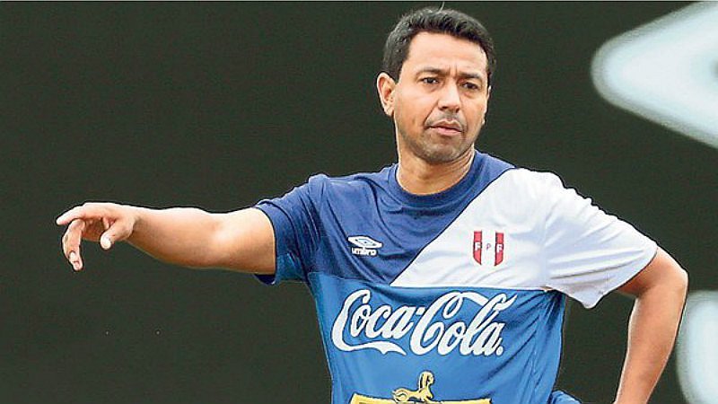 Solano: “Perú no está para mirar por  encima del hombro a ningún rival”