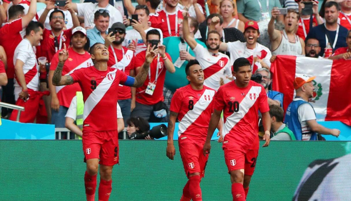 Perú se despidió del mundial ganándole 2-0 a Australia por el grupo C