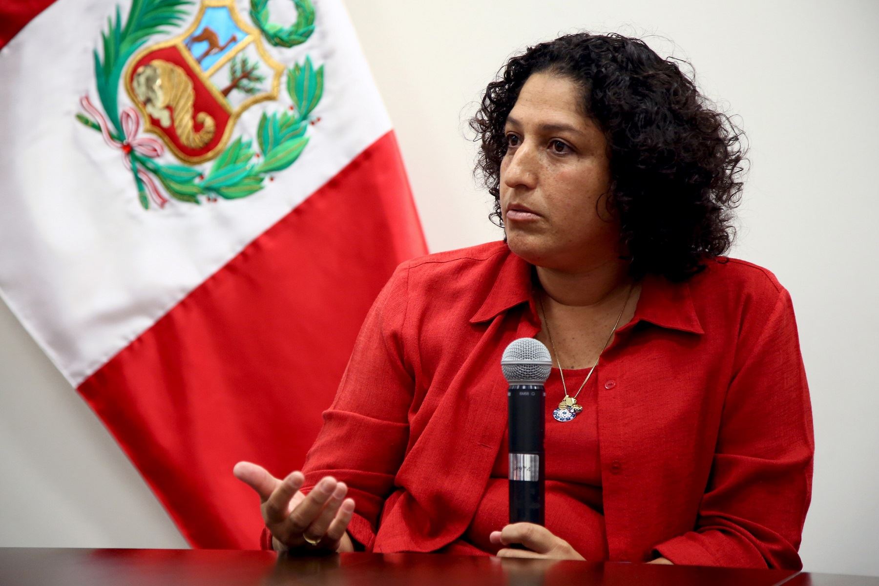 ENTREVISTA/ Fabiola Muñoz:  “Se debe ser drástico con  empresas que no respetan  el medio ambiente”