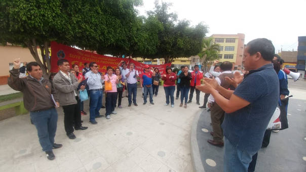 24 docentes son reemplazados  por huelga en Lambayeque