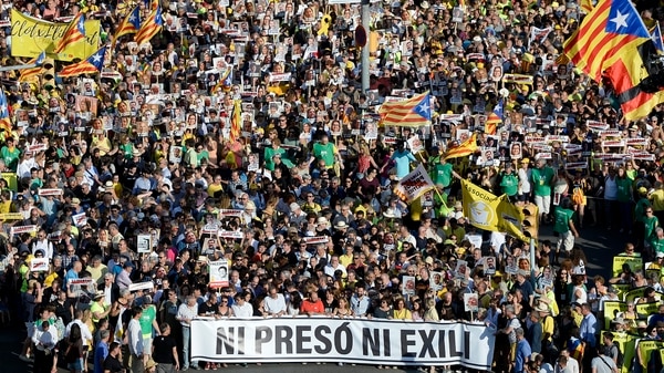 Miles de personas protestaron  por liberación de independentistas