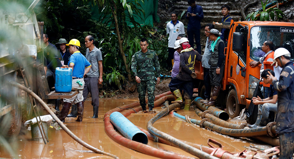 Rescatan a otros 4 niños  de infernal cueva en Tailandia