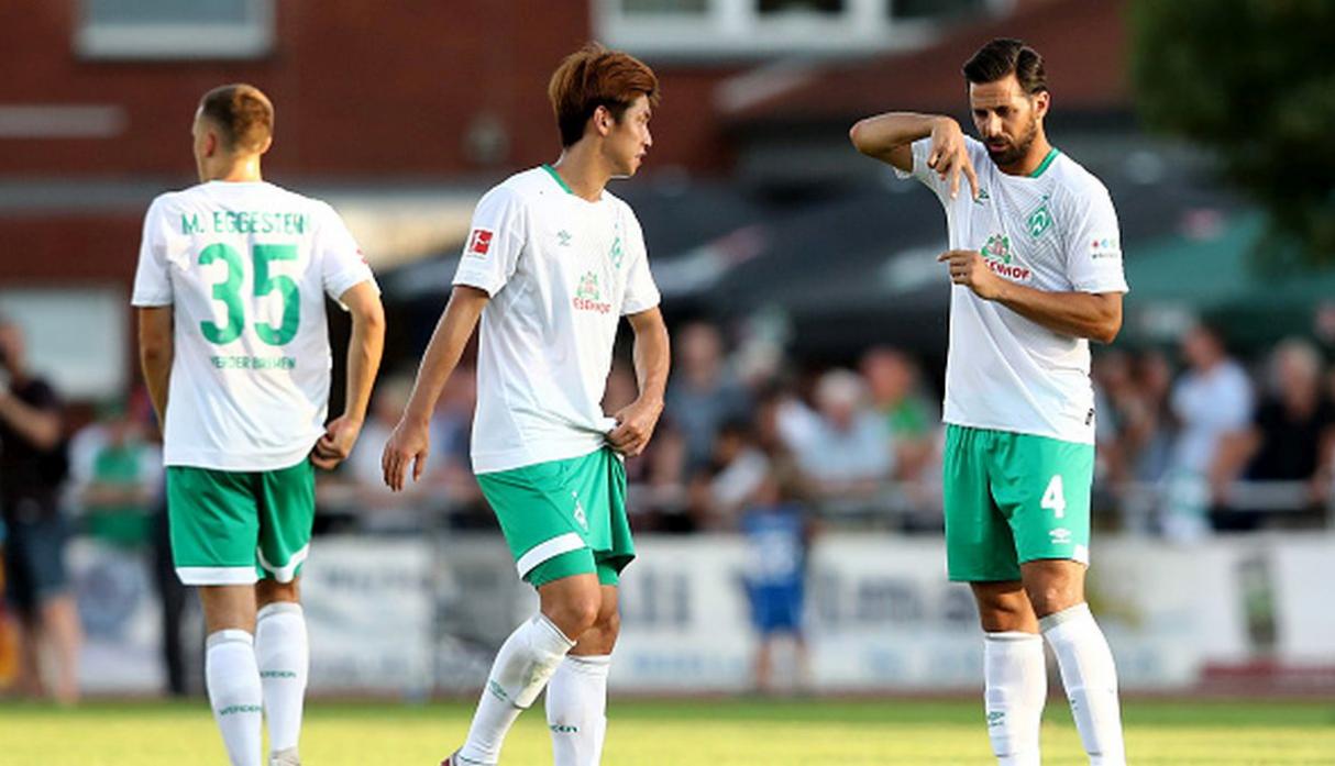 Claudio Pizarro volvió  a jugar con el Werder Bremen