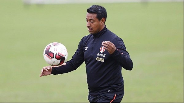 FPF confirma que Nolberto Solano será el técnico de la Sub 23
