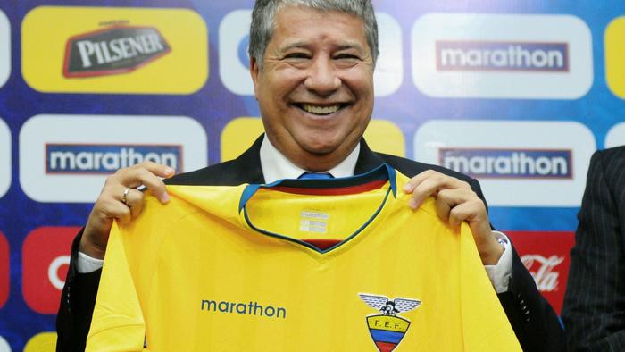 Ecuador presentó al ‘Bolillo’ Gómez como nuevo DT