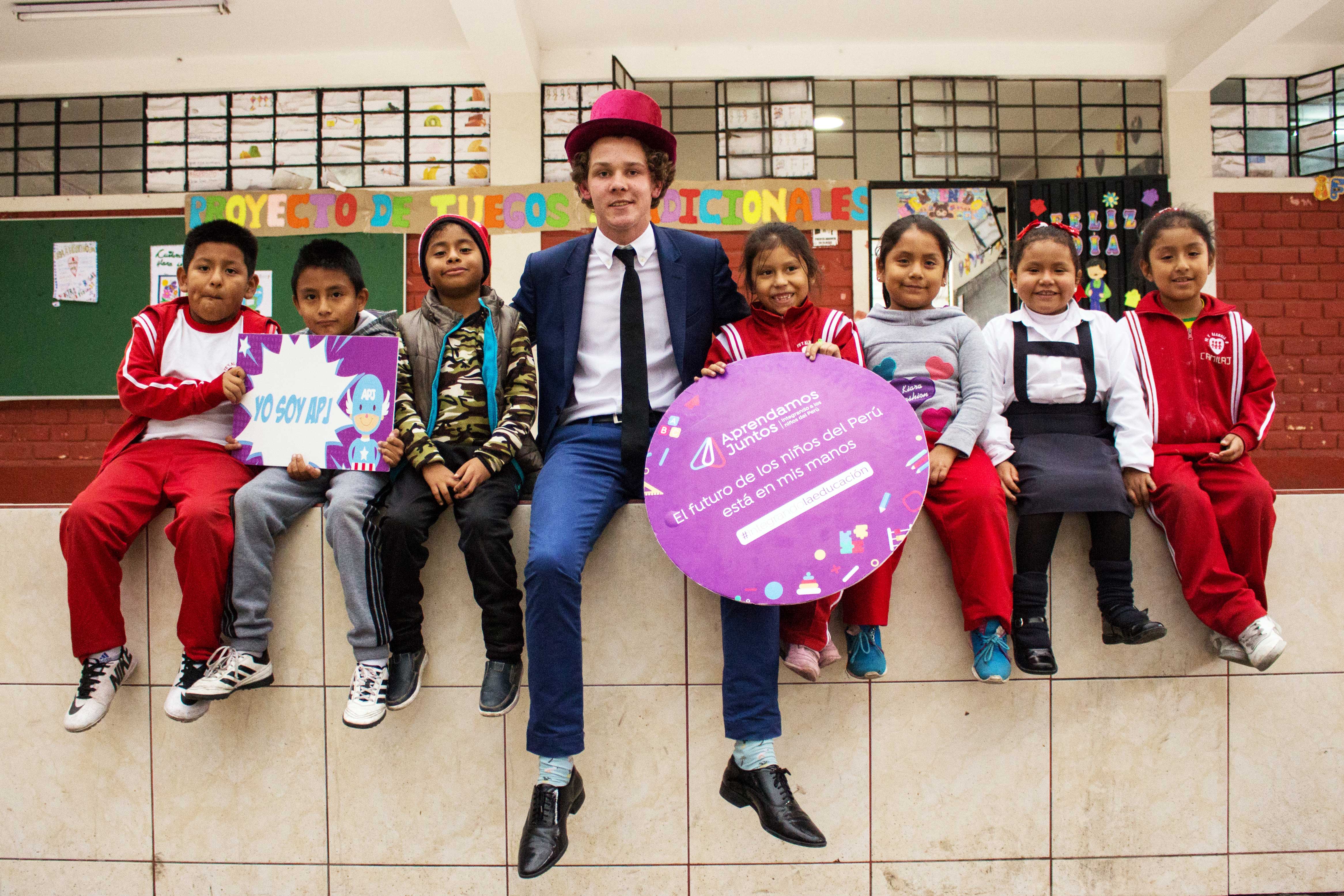 El mago Jaime Custer ofrecerá tres presentaciones a beneficio de la educación peruana