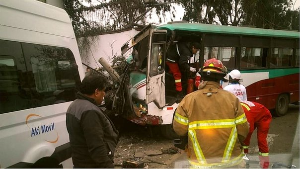 Triple choque en Pueblo Libre deja 6 heridos