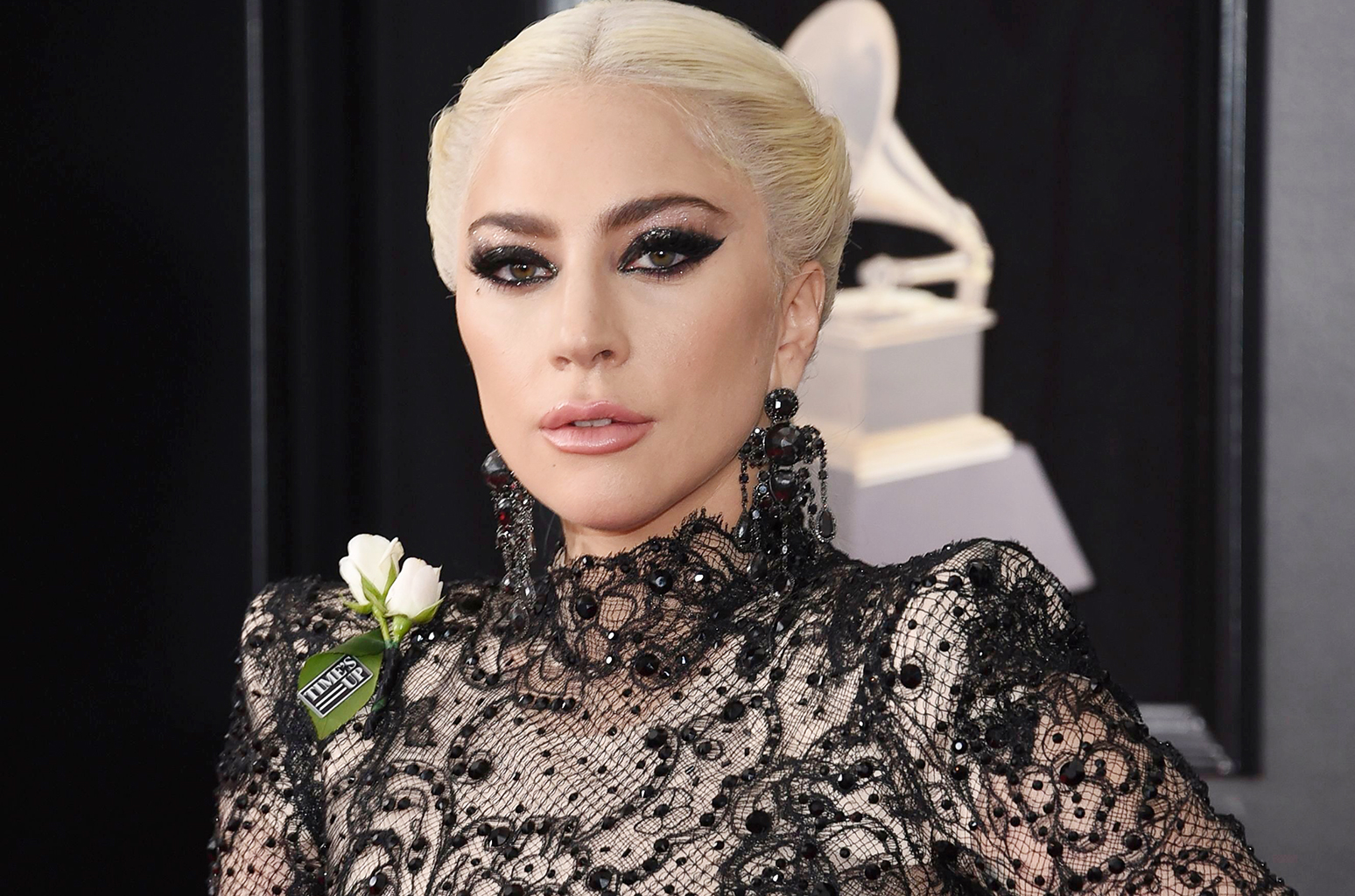 Lady Gaga se disculpa tras afirmar  que ‘Chico Zombie’ se suicidó