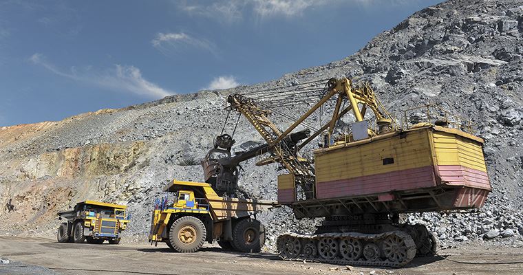 Inversiones mineras crecen US$ 1,955 mlls. hasta junio y generan 189,196 empleos
