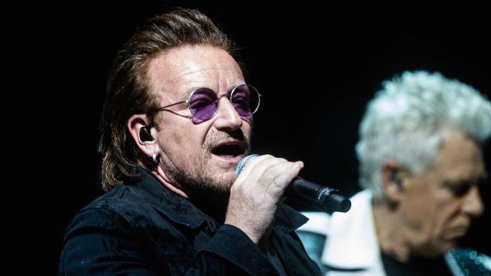 Bono  pierde la voz en pleno concierto