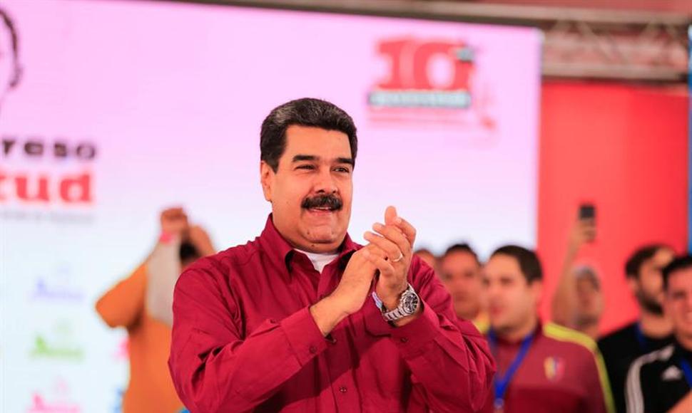 Nicolás Maduro viajó a China en busca de un impulso económico para Venezuela