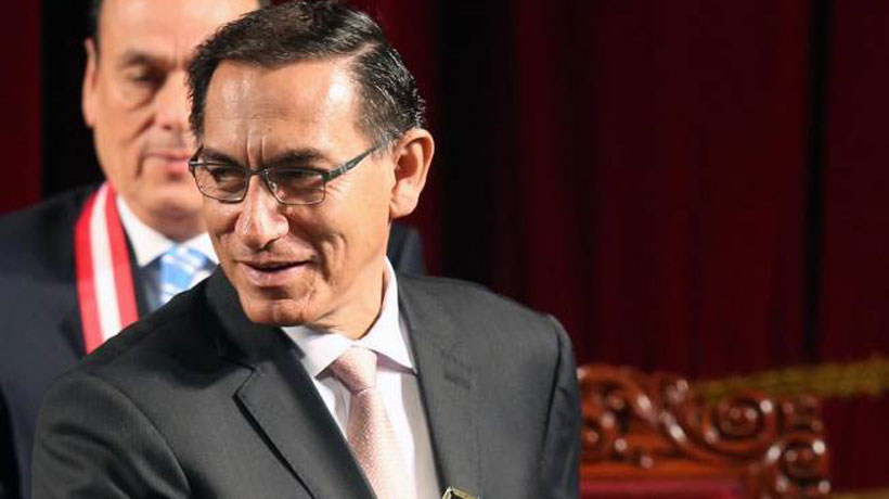 Presidente Vizcarra  amenaza con  recolectar firmas