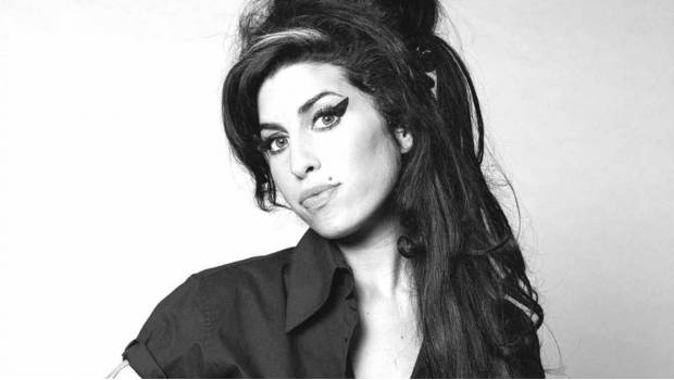 Amy Winehouse volverá a la vida en Formato Holográfico en  concierto para fans