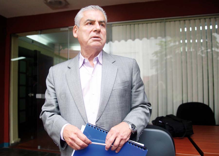 Villanueva: «Estamos haciendo esfuerzos para que Hinostroza sea expulsado de España»