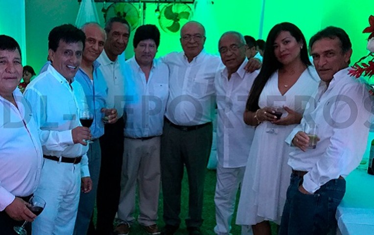¡Sorpresa! : Becerril y Oviedo estuvieron en fiesta de 50 años de Antonio Camayo