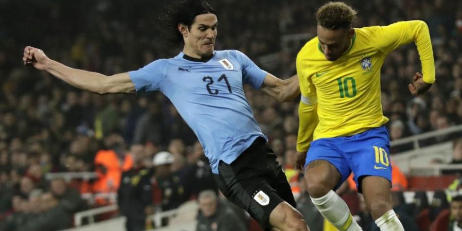 Edinson Cavani respondió sobre la polémica ‘pelea’ con Neymar en Emirates