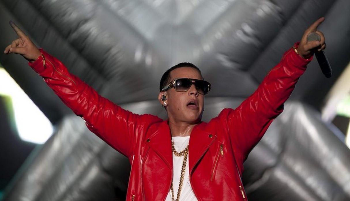 Daddy Yankee no asistió  Grammy Latino donde obtuvo un trofeo, debido a su  viaje  a Perú.