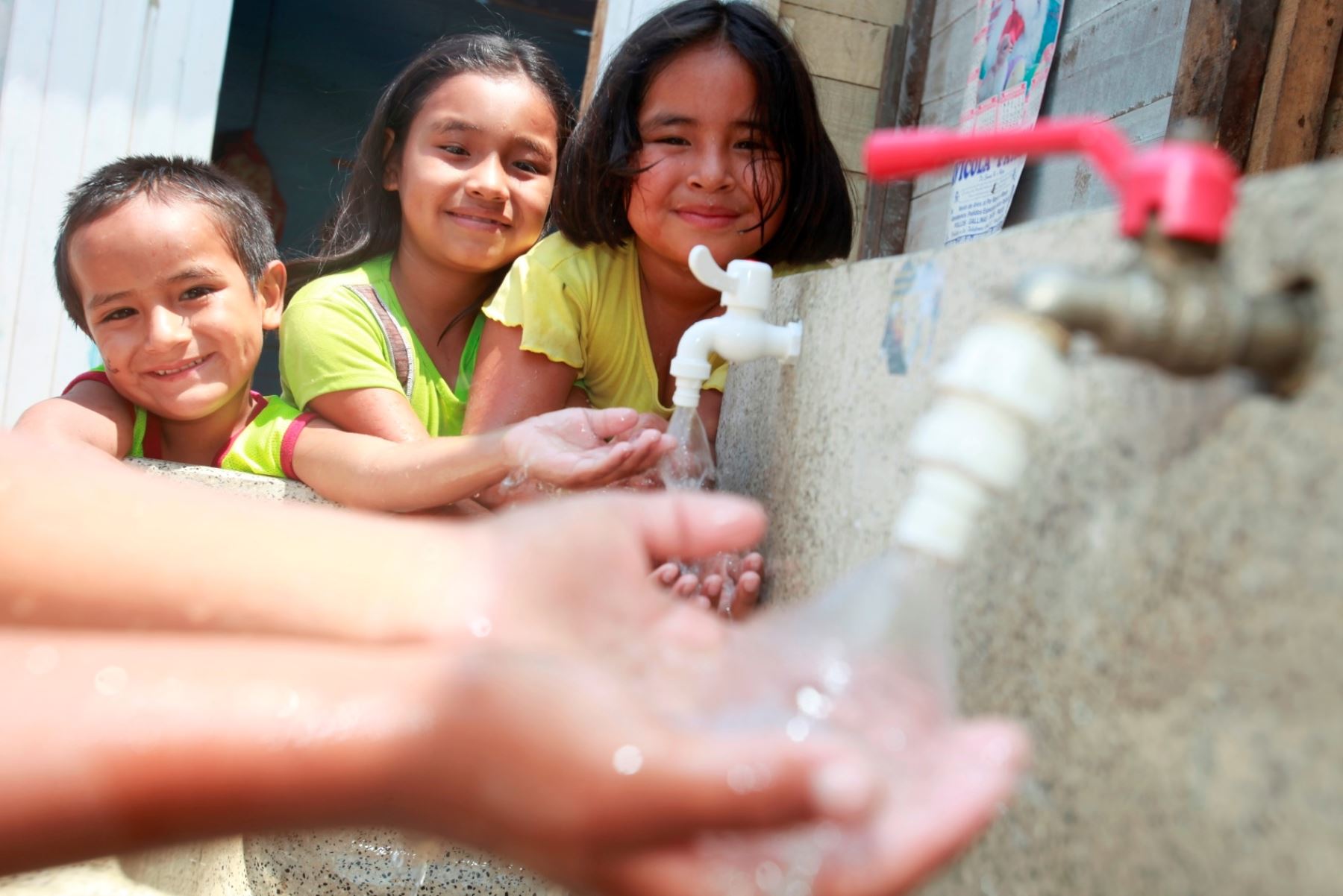Ejecutarán proyectos de saneamiento en cuatro distritos de Lima por S/. 570 mllns