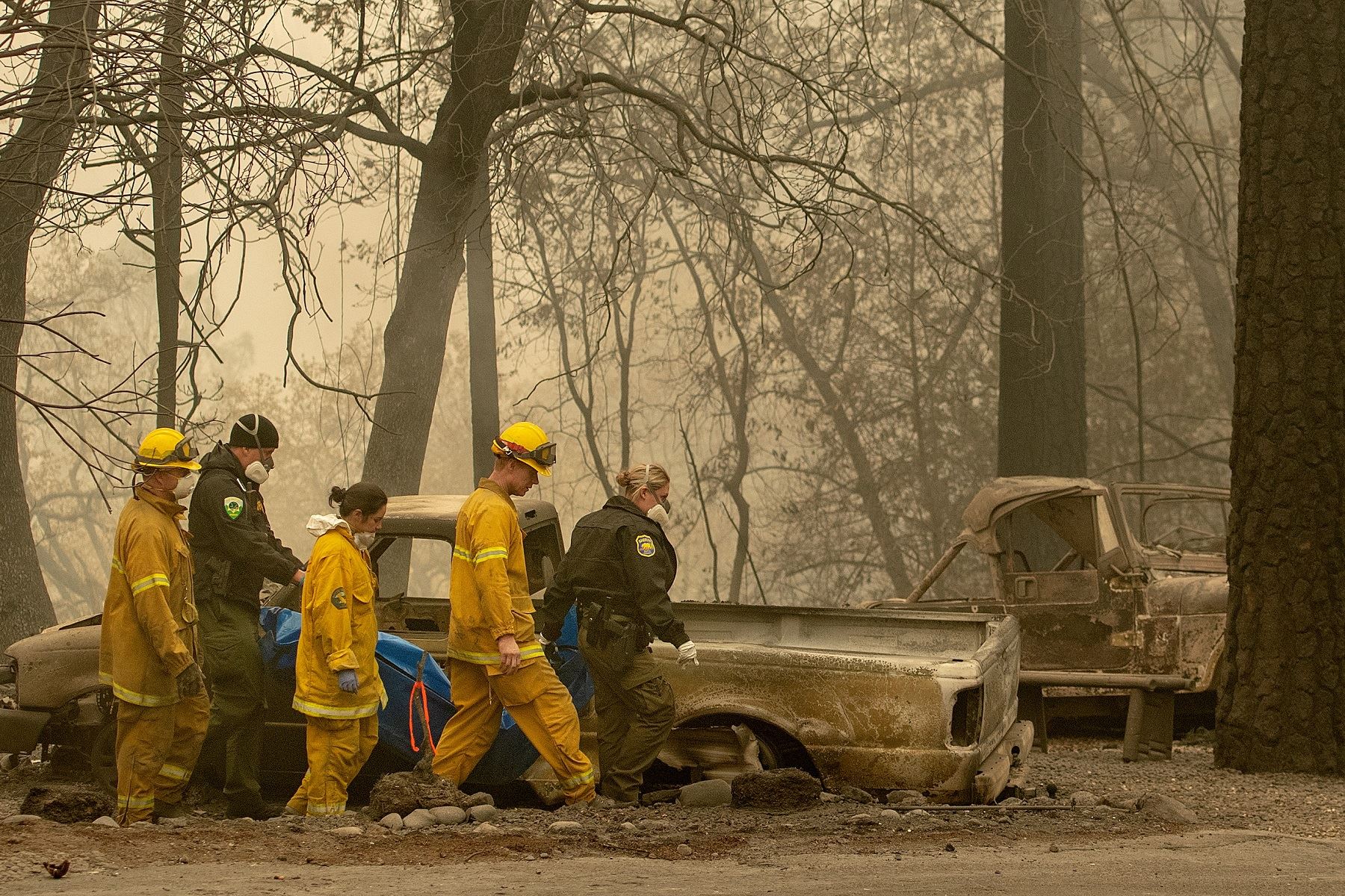 Incendios en California suman 59 muertos y 130 desaparecidos