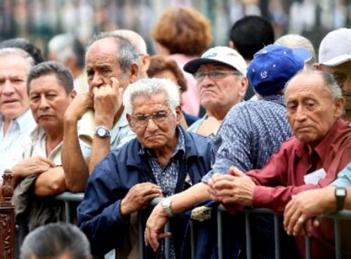 Más de 118 mil jubilados recibirán  pensión y bono de S/ 100 en febrero