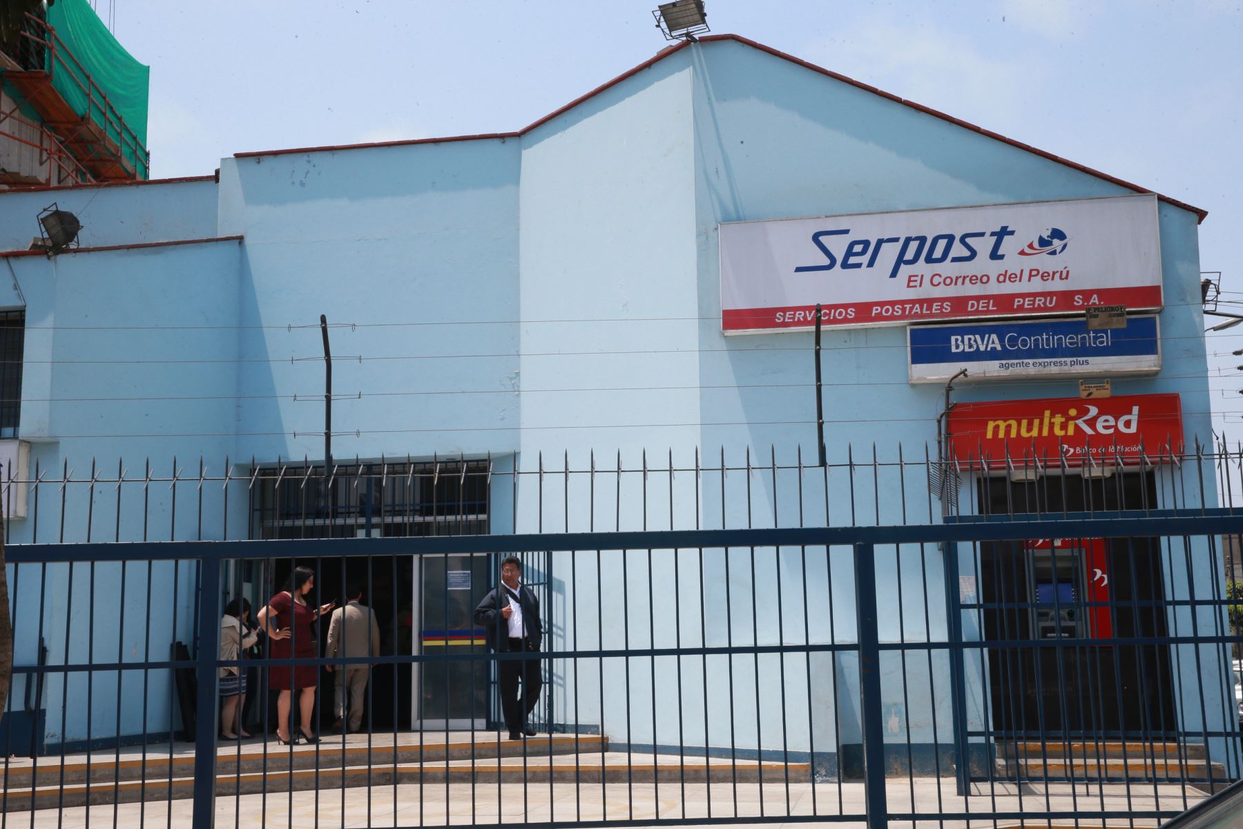 Gobierno reorganizará Serpost para mejorar servicio de envío de paquetes