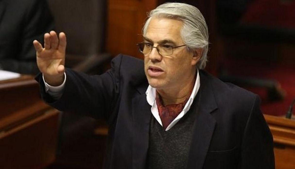 Costa: «Salaverry se está alejando de FP, es un enemigo elegido por ellos»