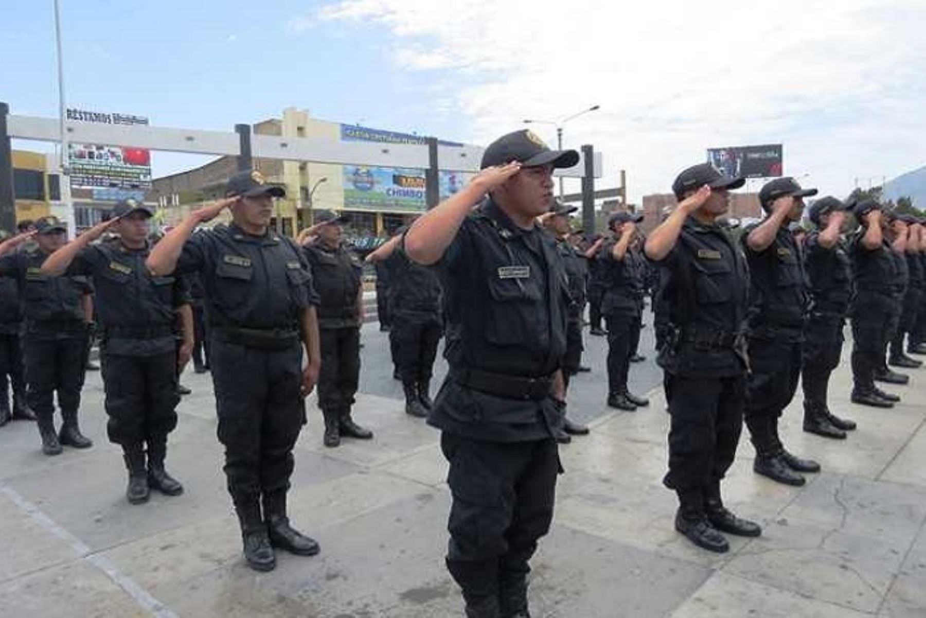 60 mil policías brindarán seguridad para referéndum y segunda vuelta regional