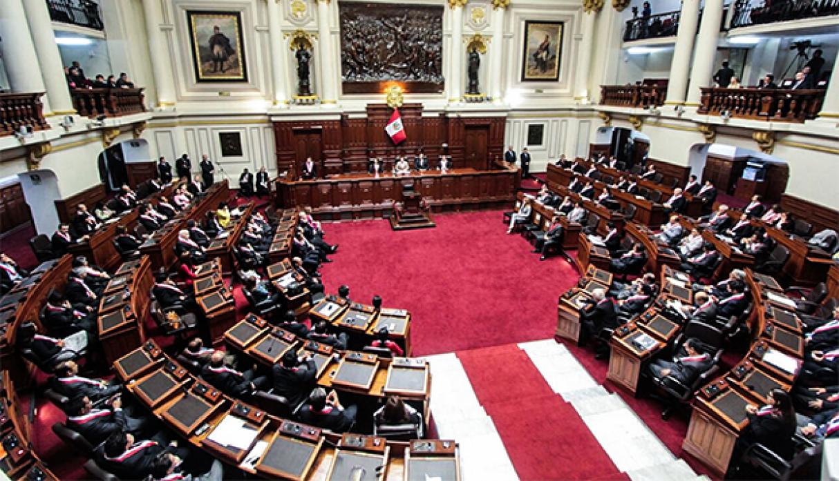 Congreso inicia debate de suspensión de Moisés Mamani