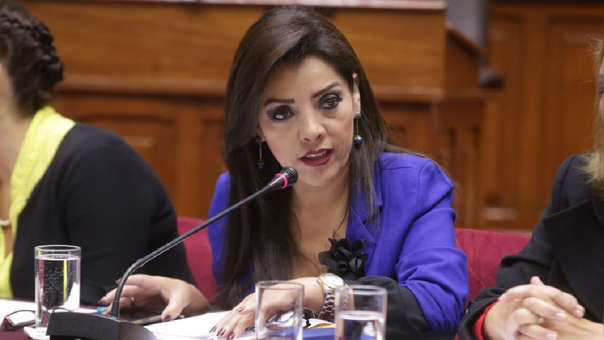 Aramayo afirma que fiscales Vela y Pérez “parecen ser operadores políticos”