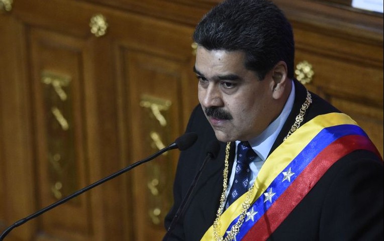 Nicolás Maduro aumenta el salario mínimo en 300 %