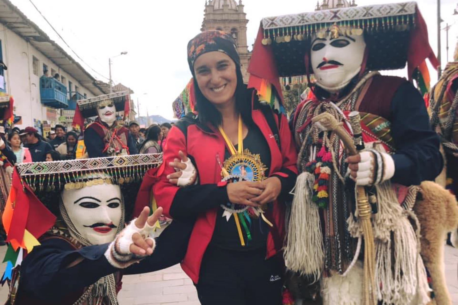 Roban equipos fotográficos a periodista Sonaly Tuesta en Cusco