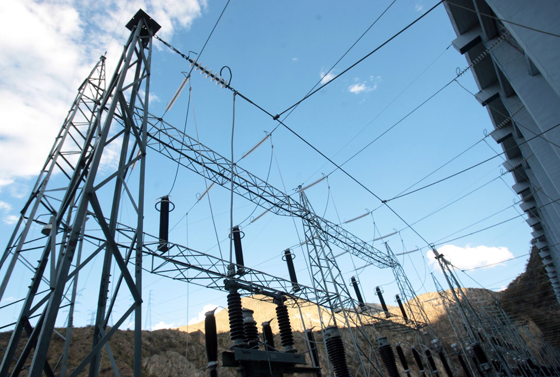 Sector electricidad creció 6.78% en diciembre y sumó 11 meses de expansión continua
