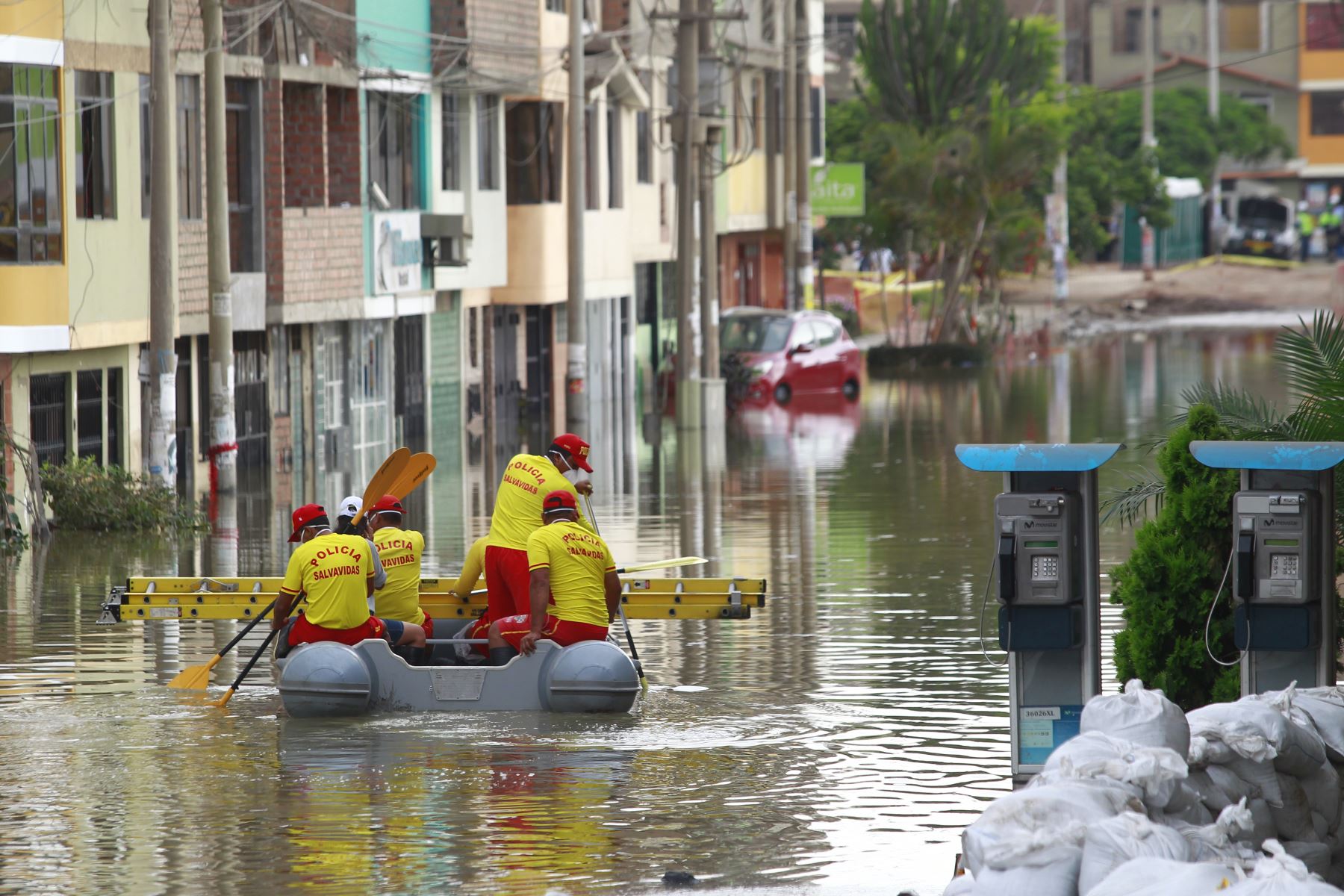 Sunat otorga facilidades a los afectados por aniego en San Juan de Lurigancho