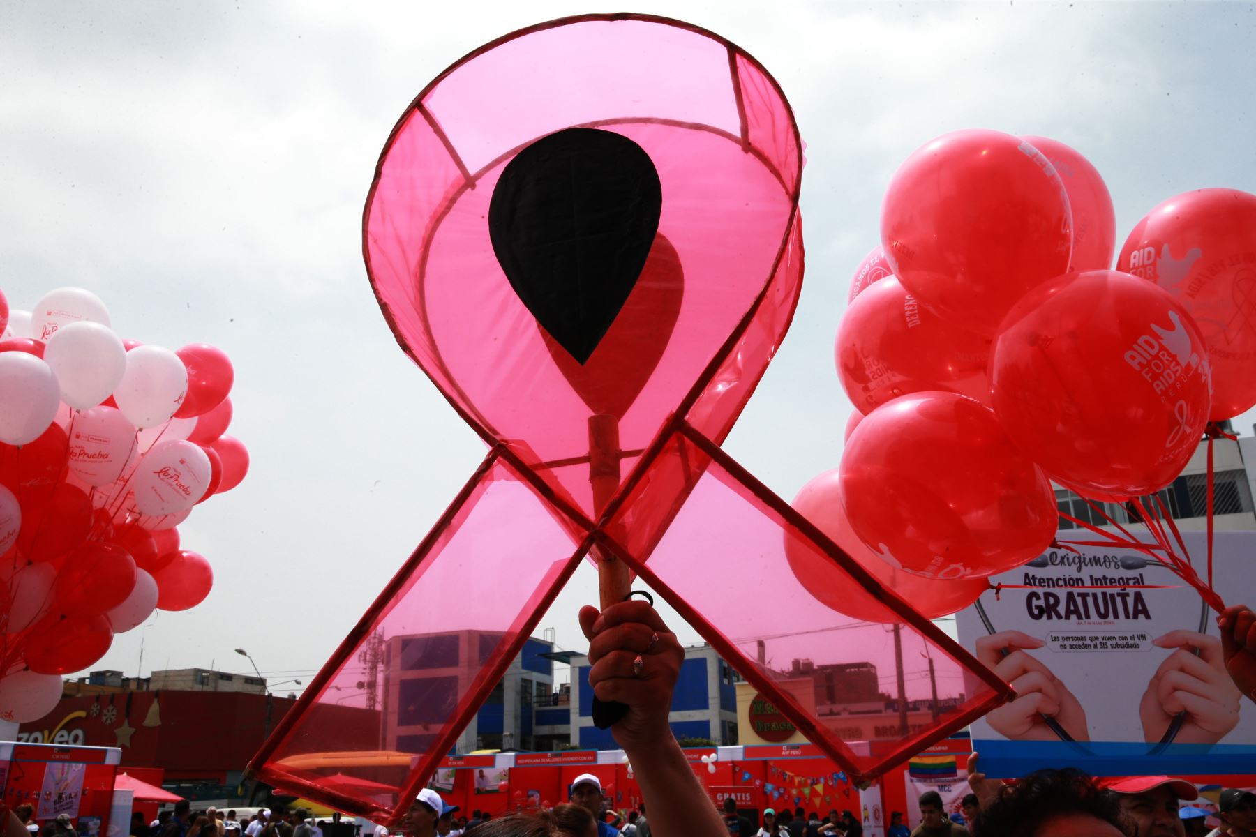 AHF y Unesco lanzan Concurso de Periodismo sobre VIH en América Latina