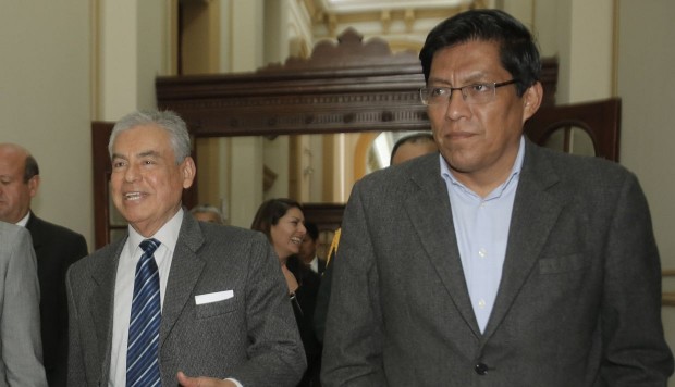 ​AP evaluará apoyar  interpelación contra  Villanueva y Zeballos
