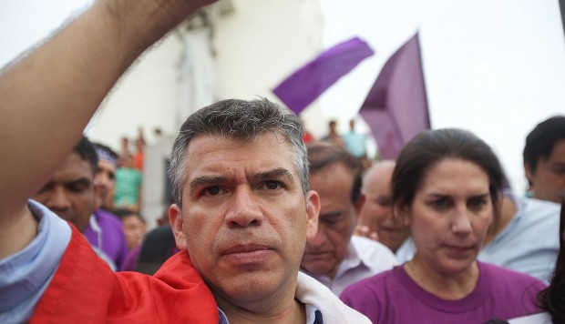 Julio Guzmán: «Queremos que el Partido Morado sea el último inscrito»