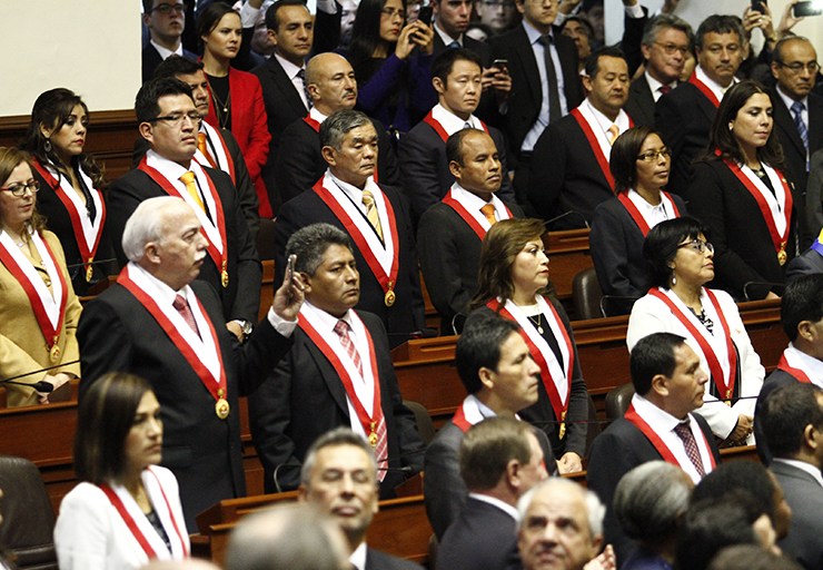 Congresistas cuestan casi S/ 4  millones al mes a peruanos