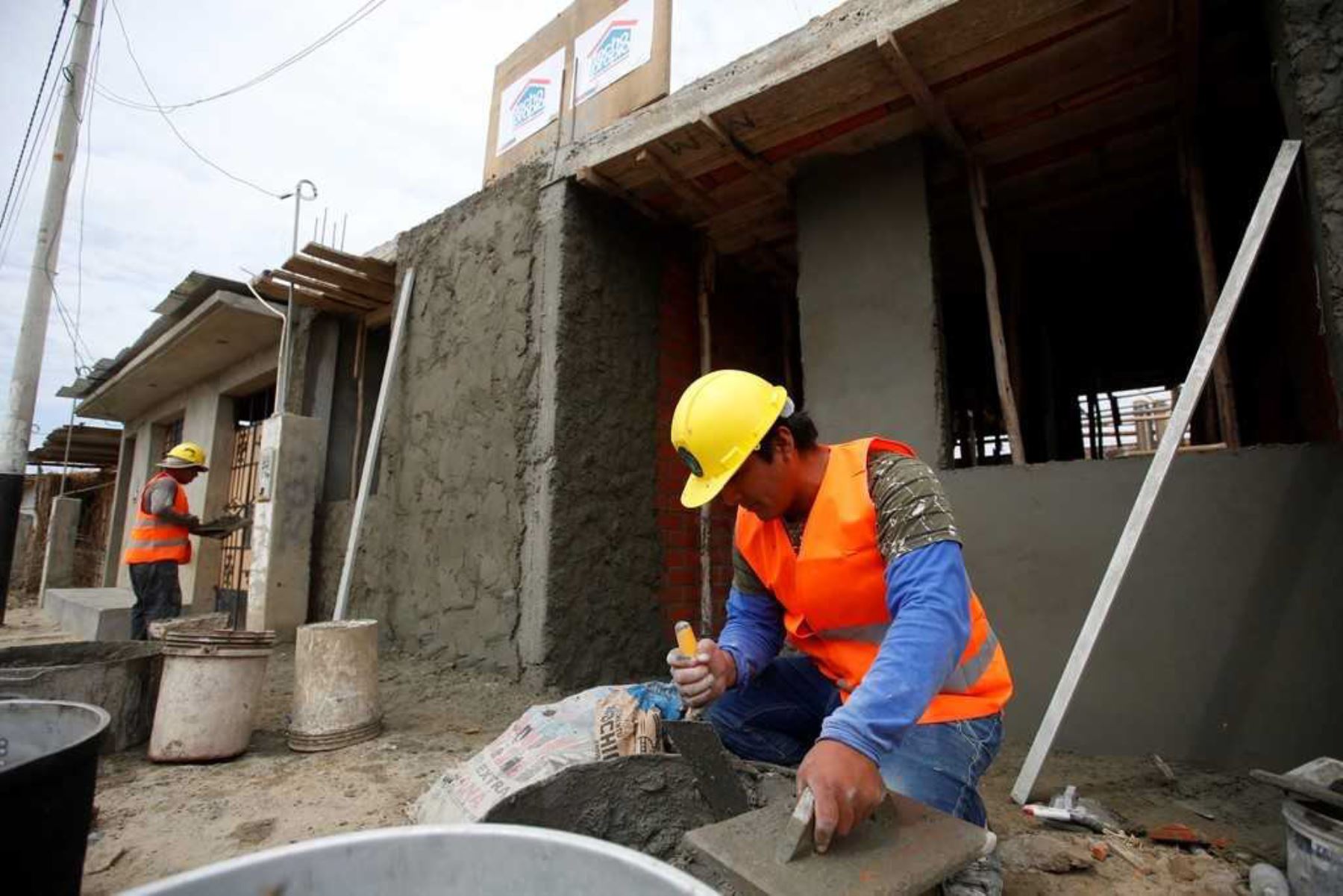 Reconstrucción: casi 26,000 viviendas serán construidas hasta fines de 2019