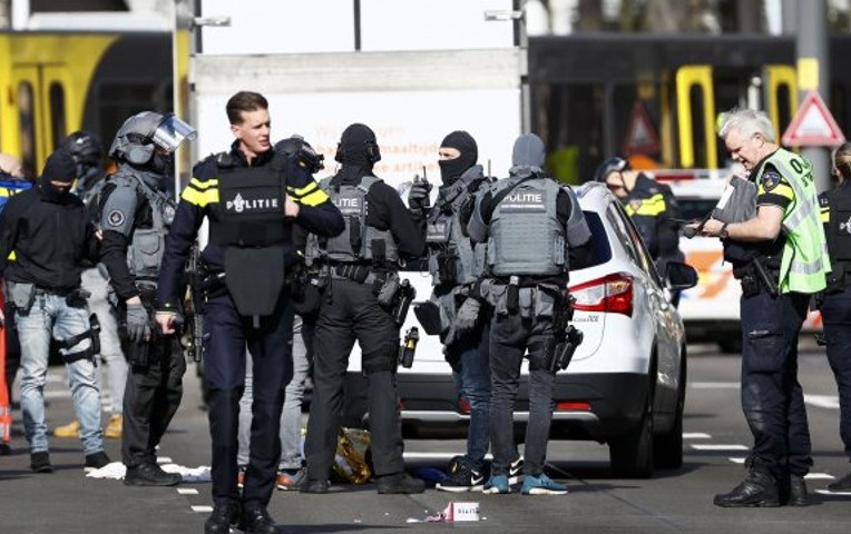 Holanda: tiroteo en Utrecht dejó al menos tres muertos y nueve heridos