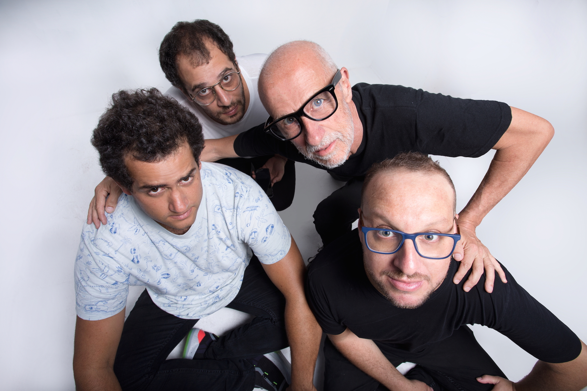 La banda Kanaku y el Tigre, con la colaboración de Micky González lanzan nuevo tema 