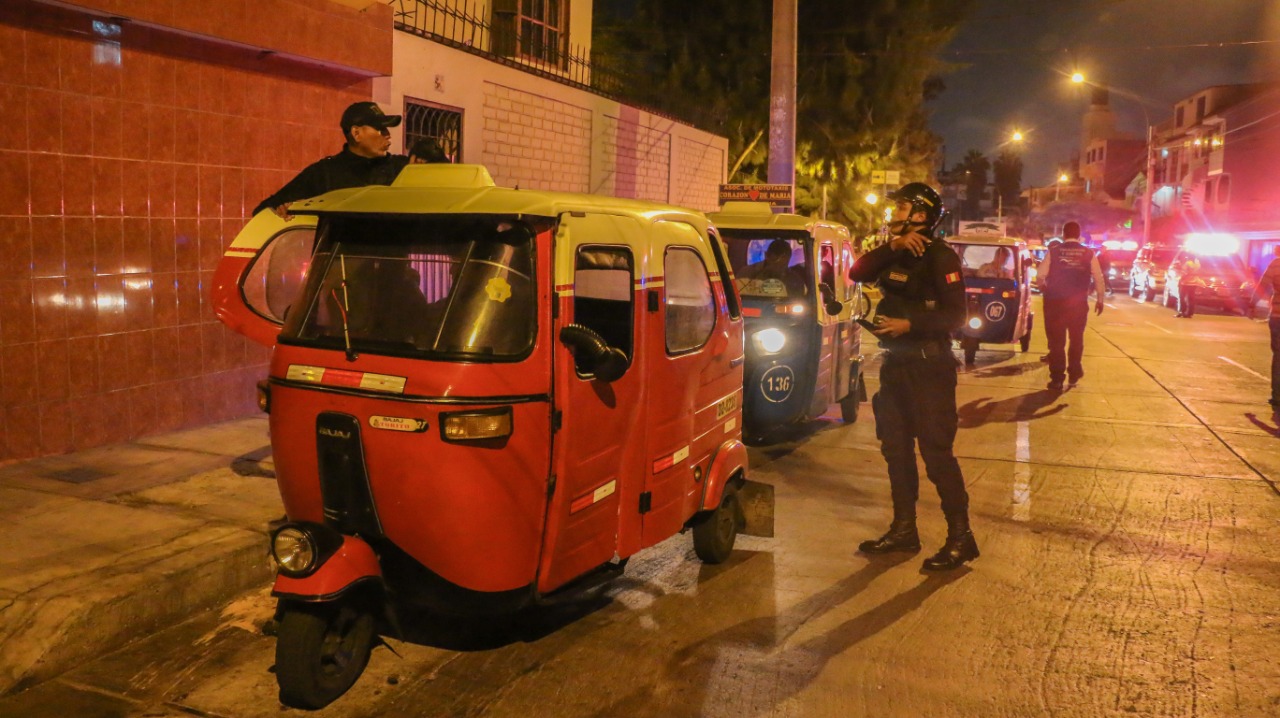 Internan a depósito municipal de San Miguel 24 mototaxis por infringir normas